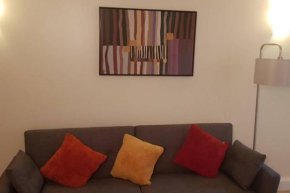 Garland Modern House With Parking & Garden Croydon
